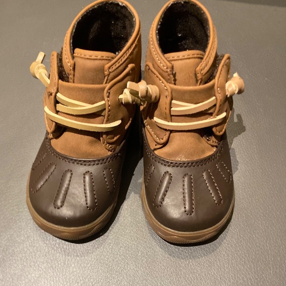 Sperry Icestorm crib shoe size 4 - 9-12m - Picture 2 of 3